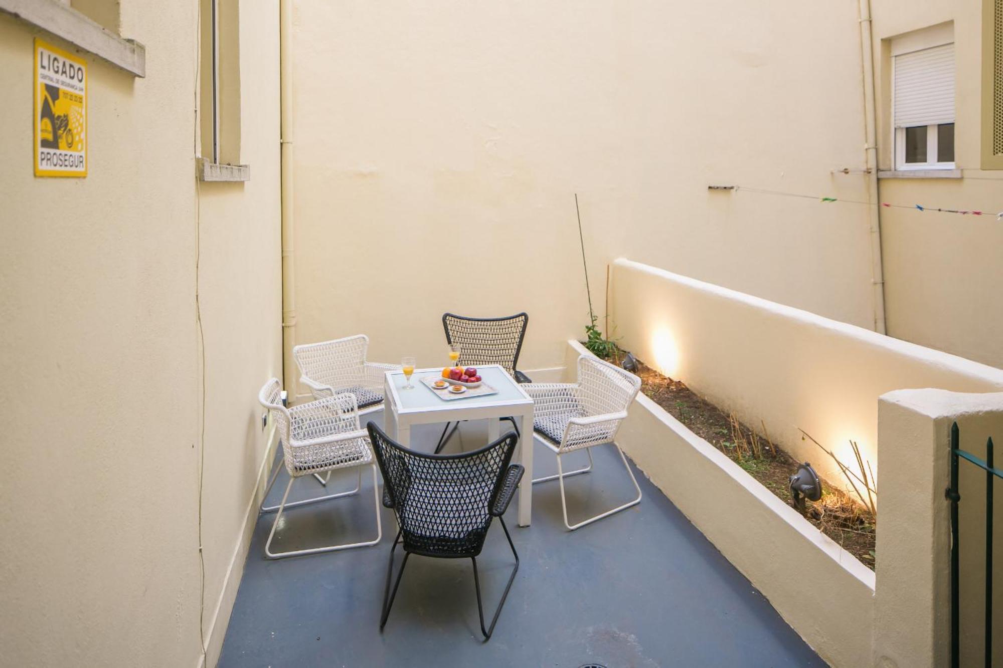 Apartament With A Terrace In The Heart Of Lisbon, 300 Exterior photo